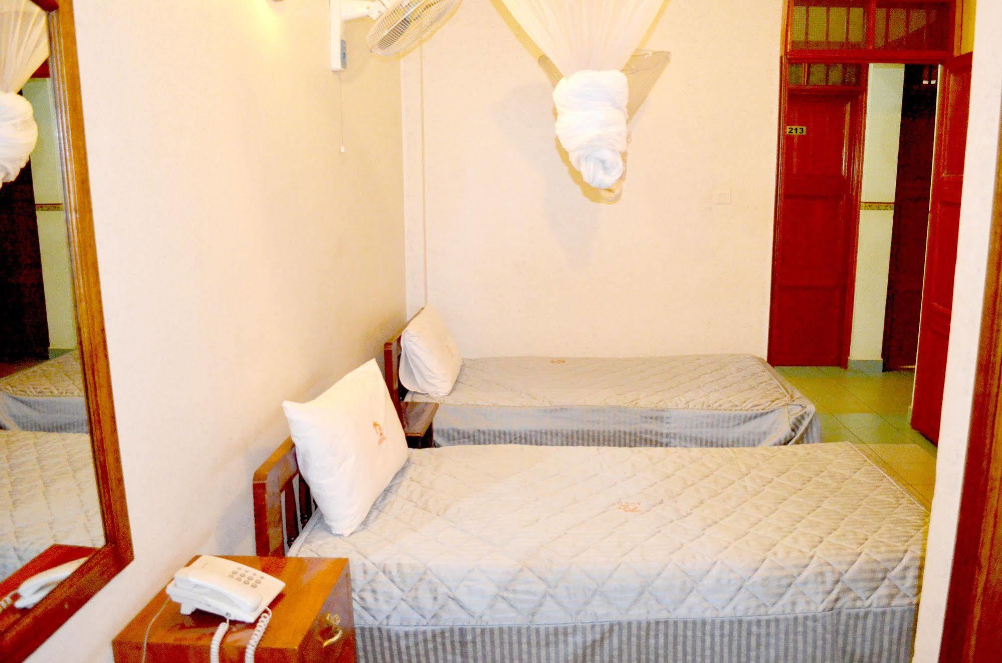 Areba Hotel Entebbe Ngoại thất bức ảnh